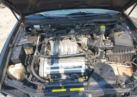 1997 Nissan Maxima Gle/Gxe/Se z USA, uszkodzony, nr VIN JN1CA21D4VM517036